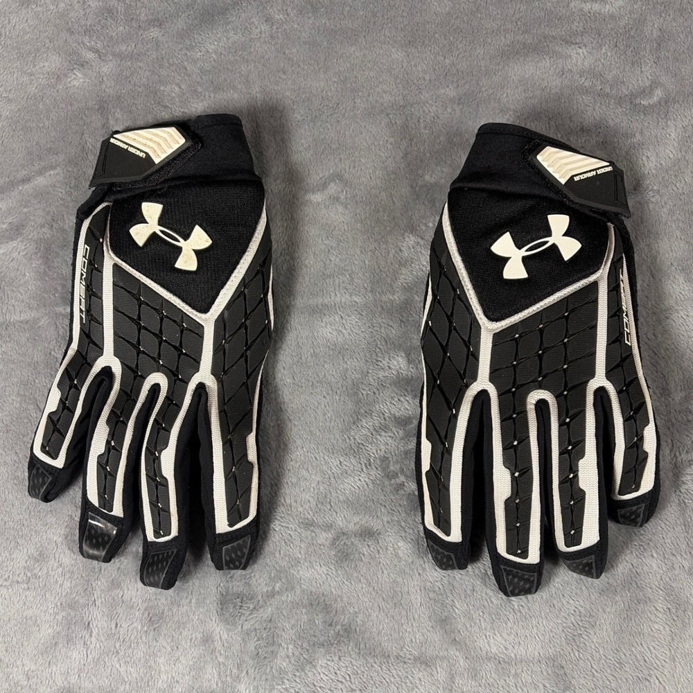 Under Armour Combat Padded Football Lineman Gloves Black White NFL SFIA Mens